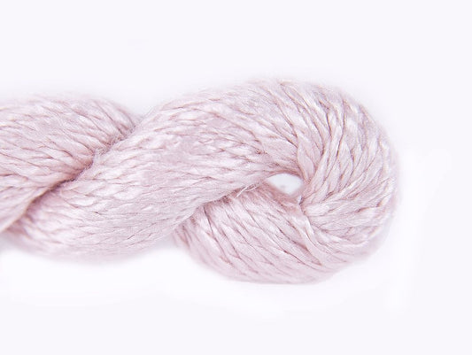 Vineyard Silk Classic C-001 Petal