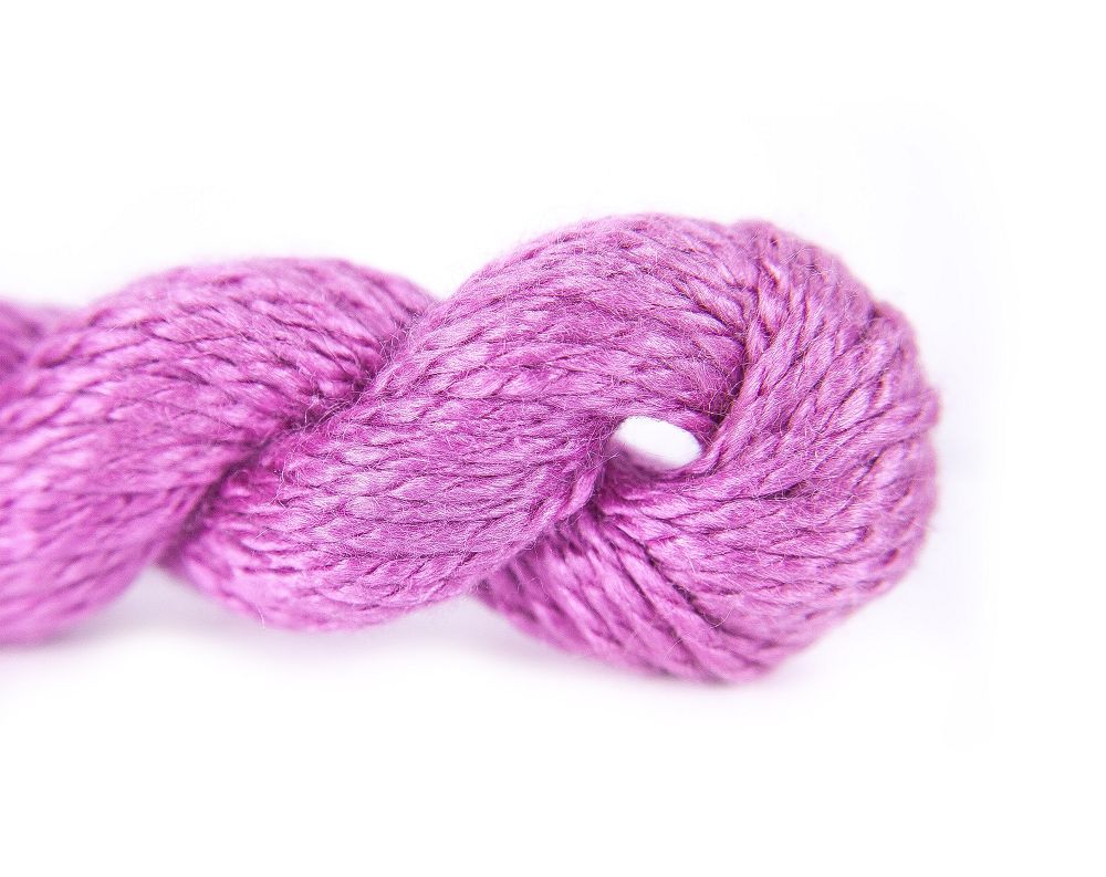 Vineyard Silk Classic C-011 Rose Bloom