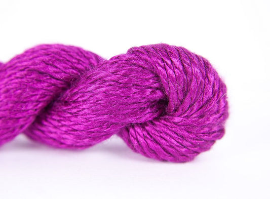 Vineyard Silk Classic C-013 Hyacinth Violet