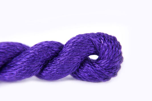 Vineyard Silk Classic C-099 Gloxinia