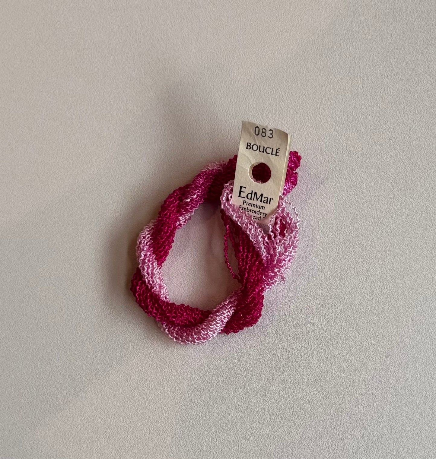 EdMar Boucle - 083 Dark Pink Variegated