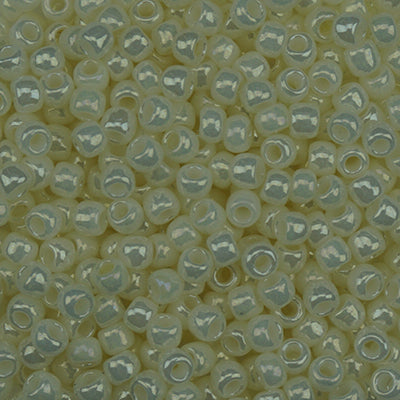 Sundance Beads Size 11 Ivory #421