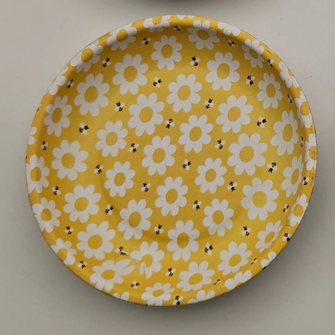 Mag Bowl Magnetic Metal - Daisies with Bees