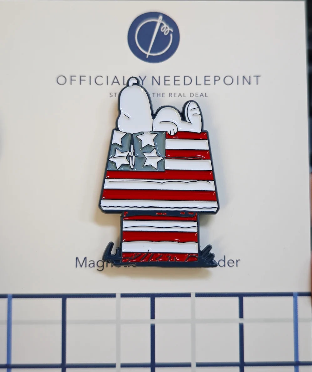 Peanuts Snoopy on Patriotic House Needle Minder