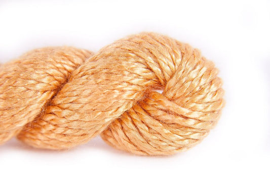 Vineyard Silk Classic C-031: Muskmelon