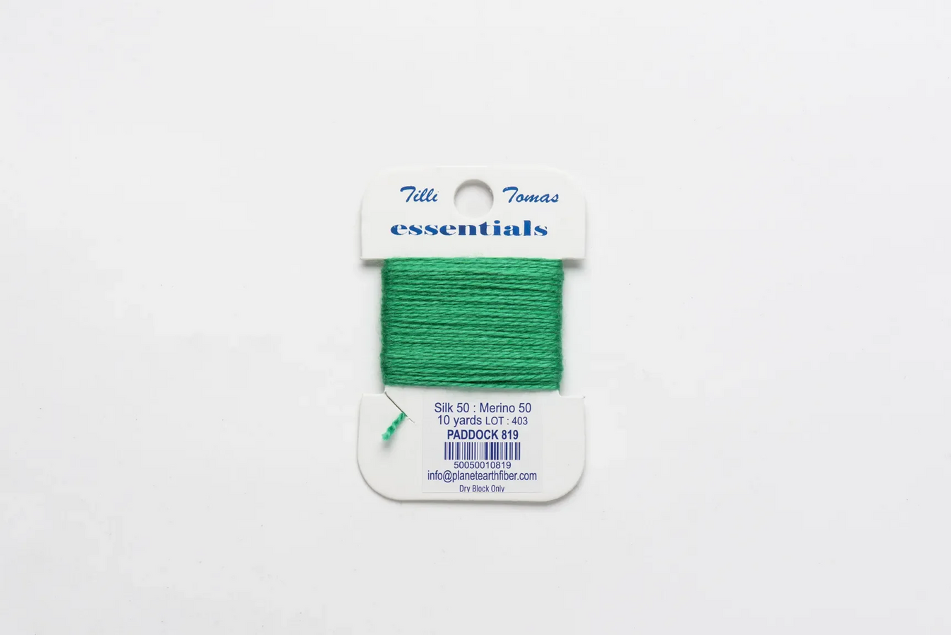 819 Paddock | Essentials