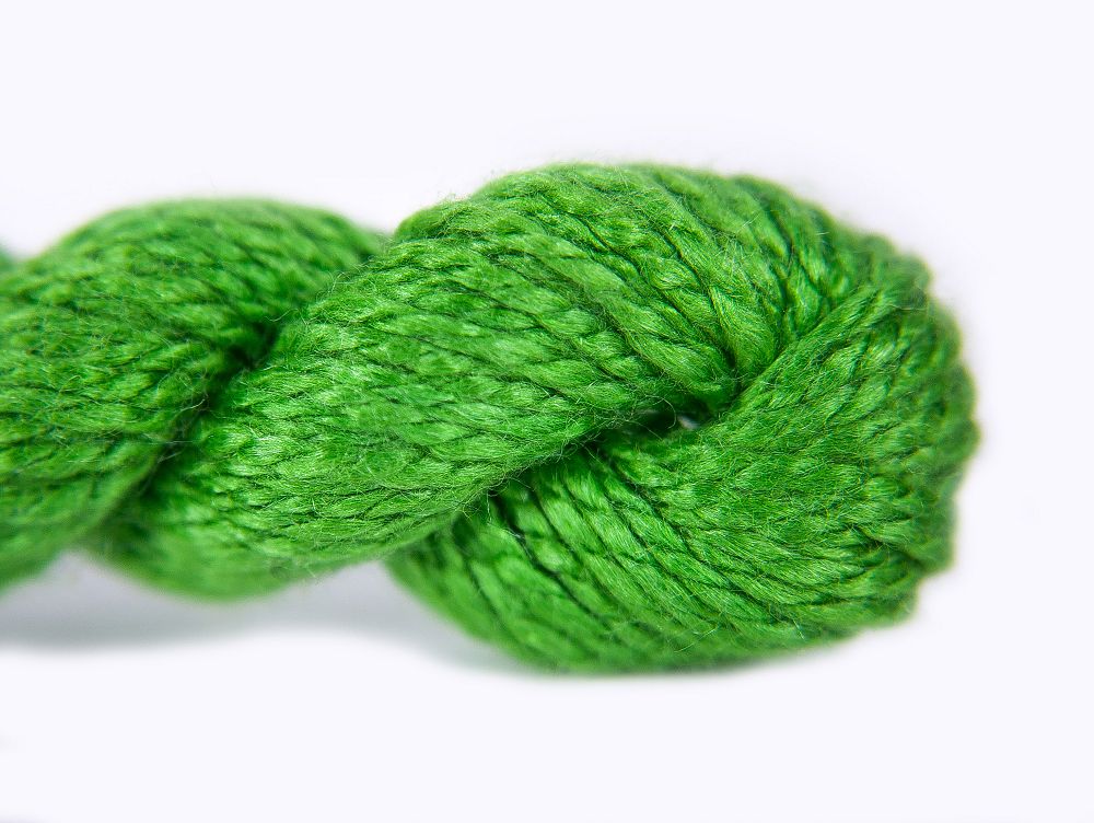 Vineyard Silk Classic C-197 English Ivy