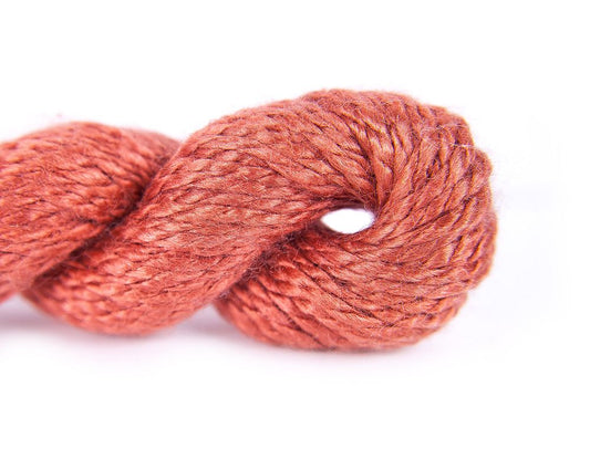 Vineyard Silk Classic C-022 Burnt Ginger