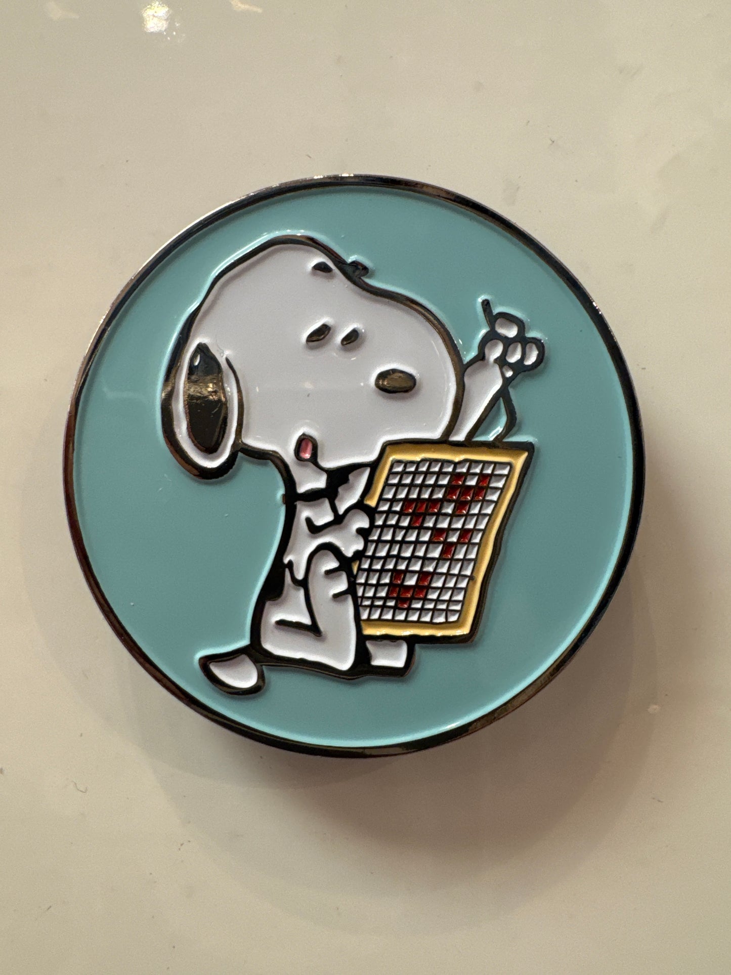 Snoopy Loves Needlepoint Needle Minder
