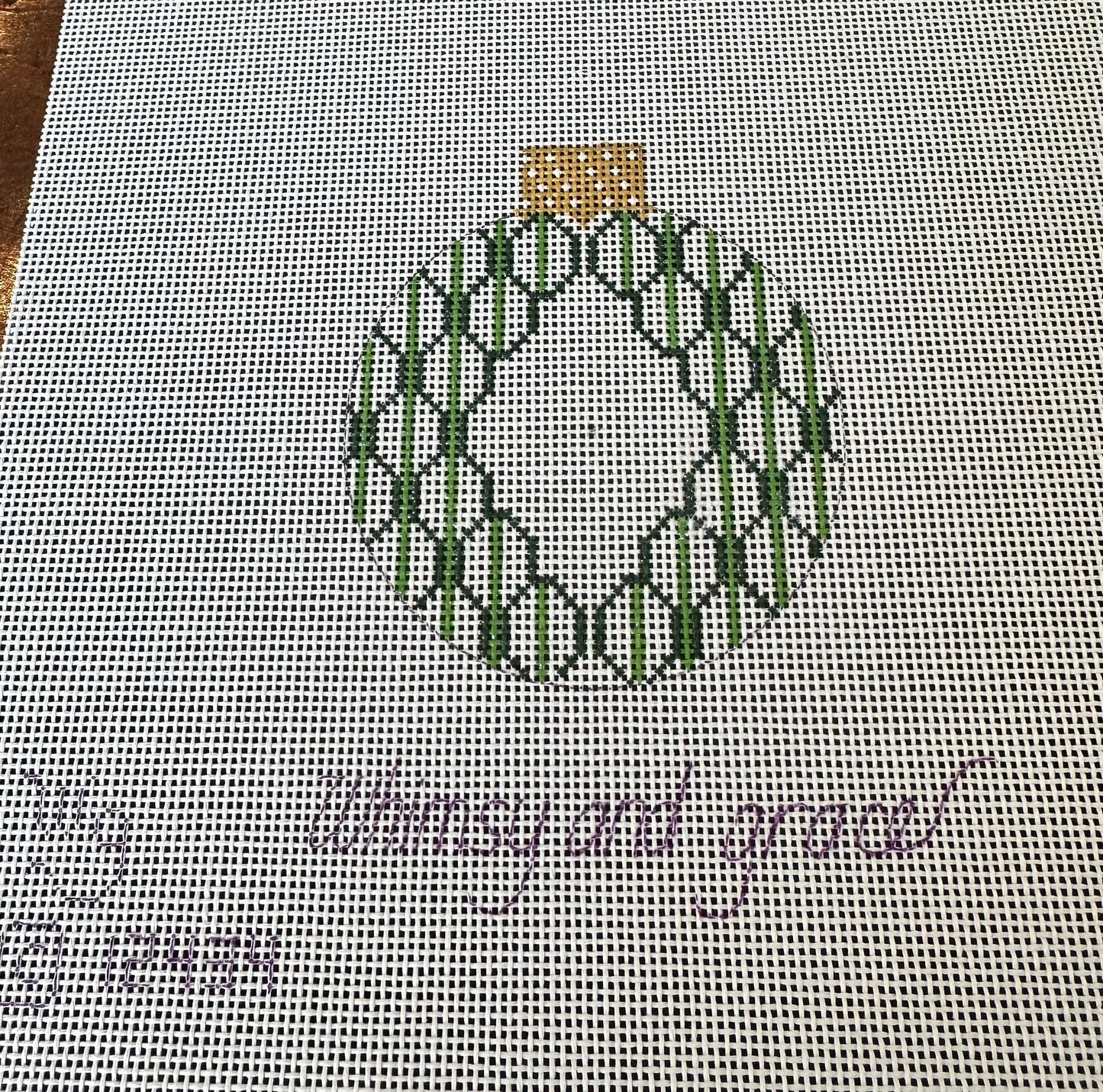 W- Initial Scallop- Green