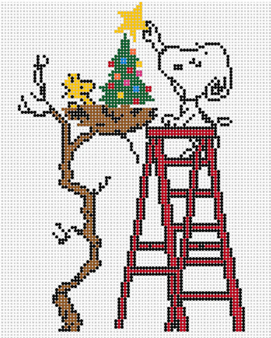 PEANUTS Christmas - Snoopy Decorating Tree
